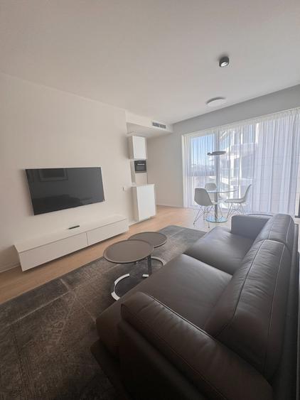 Apartament cu 2 camere semidecomandat în Aviației