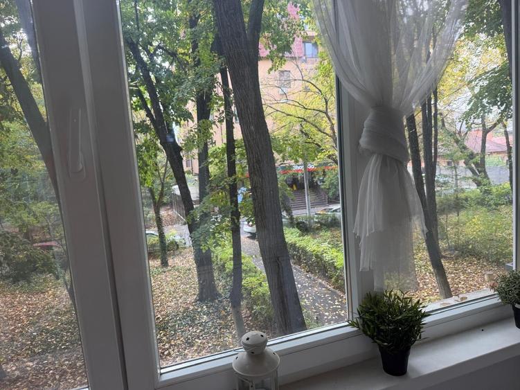 Apartament cu 2 camere semidecomandat în Gorjului