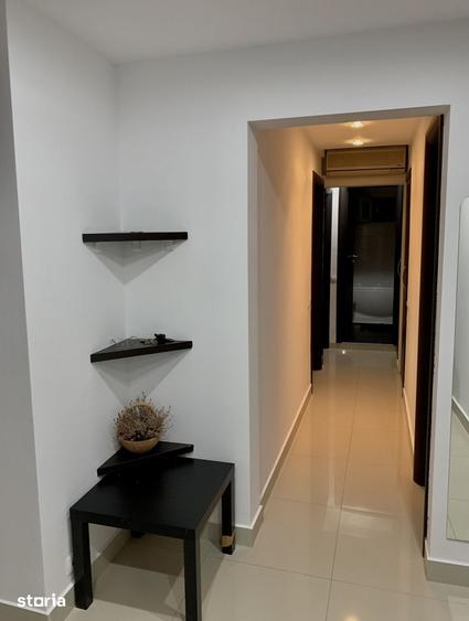 Apartament cu 3 camere decomandat în Berceni