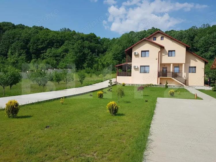 Casă cu Teren 3173 Mp în Central