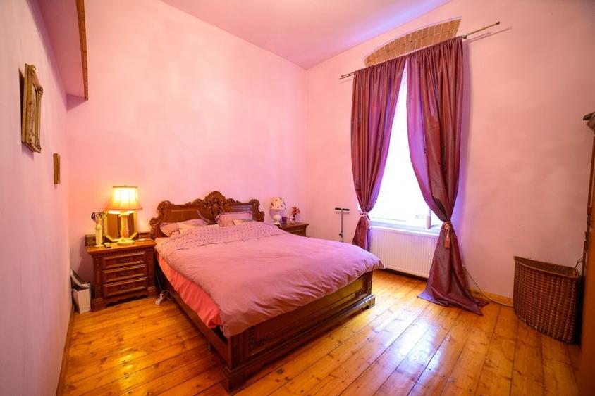 Apartament cu 3 camere decomandat, mobilat în Central