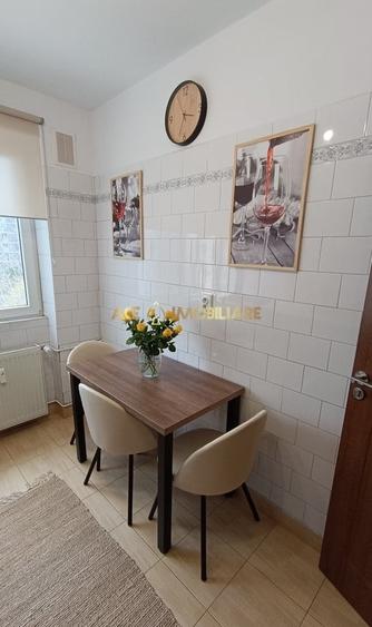 Apartament cu 2 camere semidecomandat, mobilat în Drumul Taberei