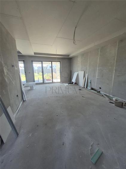 Duplex despartit - zona excelenta - - 4