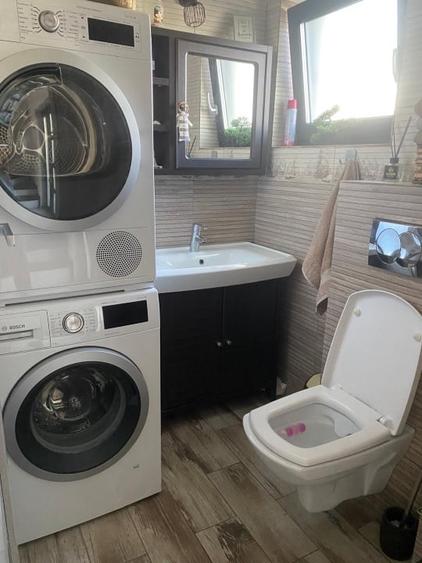 Duplex cu 4 camere cu Canalizare în Dâmbul Rotund