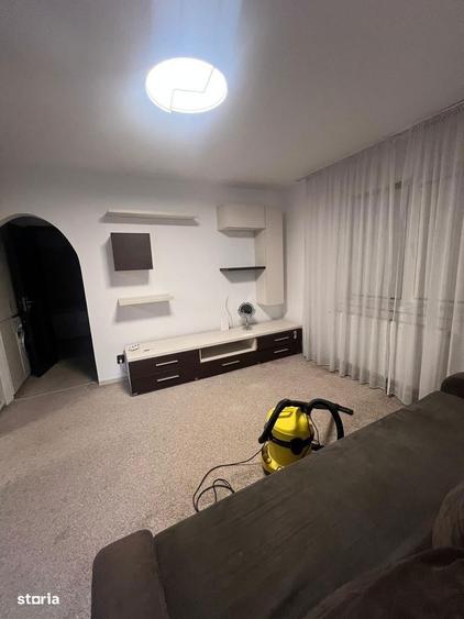 Apartament cu 2 camere decomandat, mobilat în Ferentari