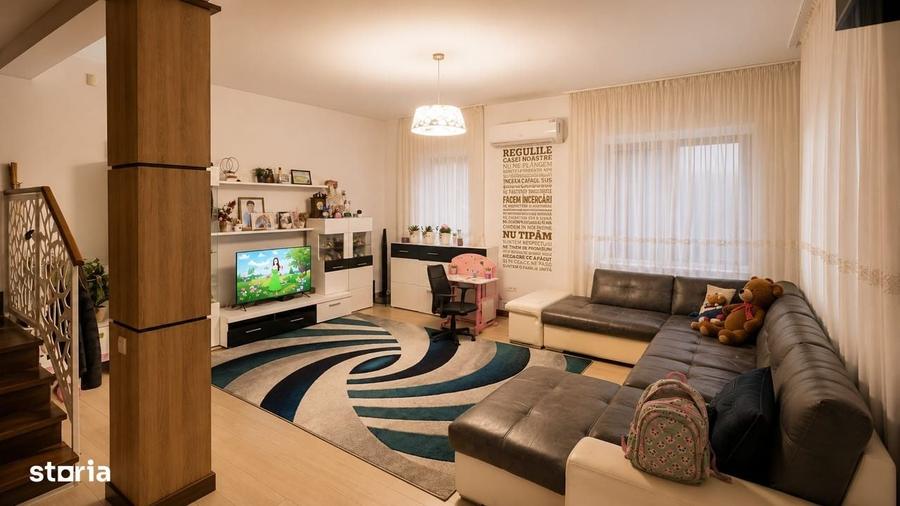 Casă cu 4 camere cu Teren 2100 Mp în Central