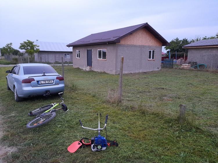 Casă cu 3 camere în Stejaru