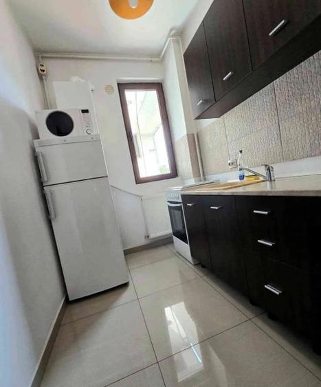 Apartament cu 2 camere decomandat, mobilat în Bucureștii Noi