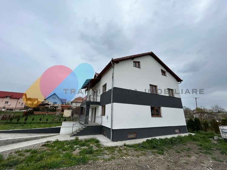 Duplex cu 4 camere cu Canalizare în Copăceni