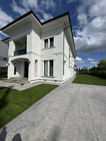 Casă cu 4 camere în Central