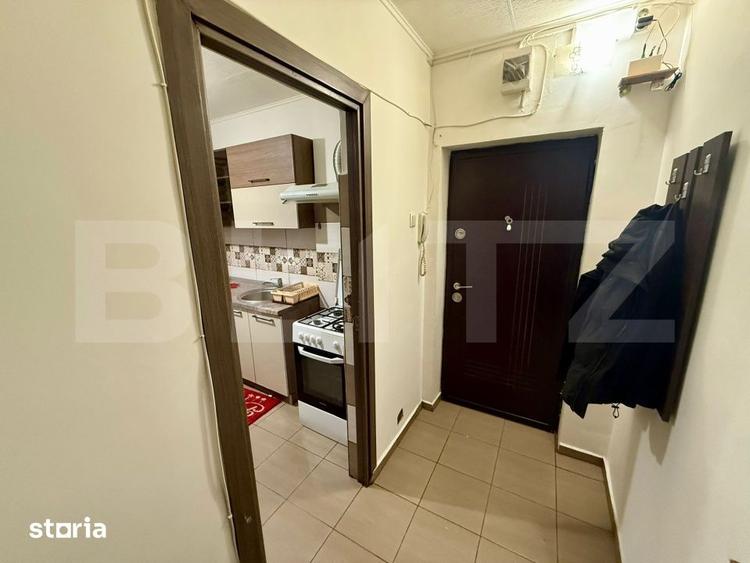 Apartament cu 2 camere semidecomandat în Calea București