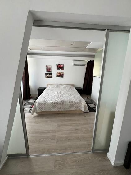 Apartament cu 2 camere semidecomandat în Calea Călărașilor