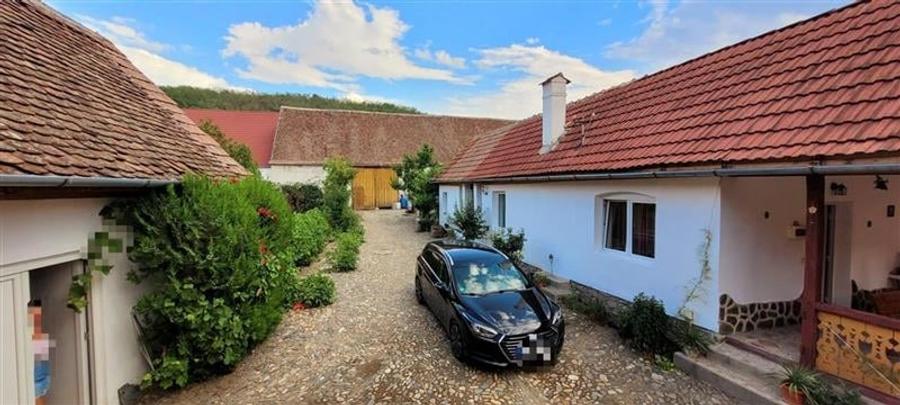 Casă individuală cu 5 camere cu Canalizare în Gârbova