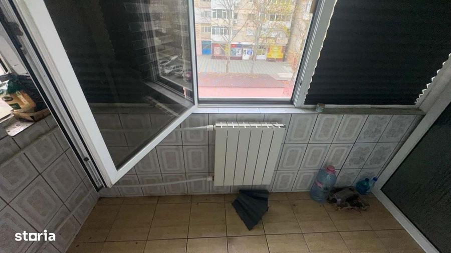 Cernavoda - Str. 9 mai, Apartament cu 3 camere - 69 mp - etaj 3 - 11