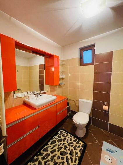 Casă cu 4 camere cu Teren 234 Mp în Central