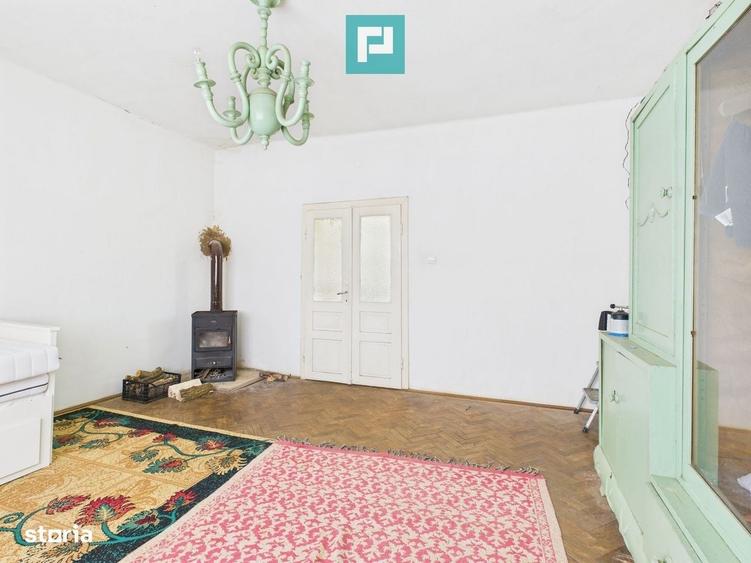 Casă cu 4 camere în Stejar
