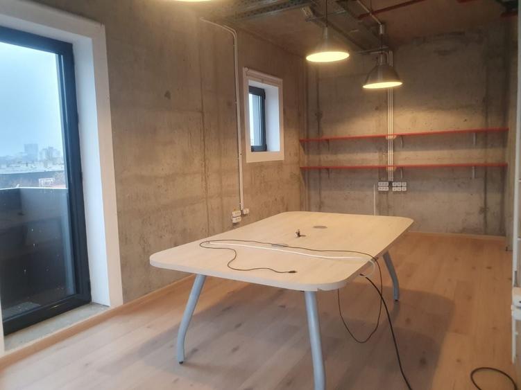 Birou, de 128.33000183105 mp, în Calea Călărașilor