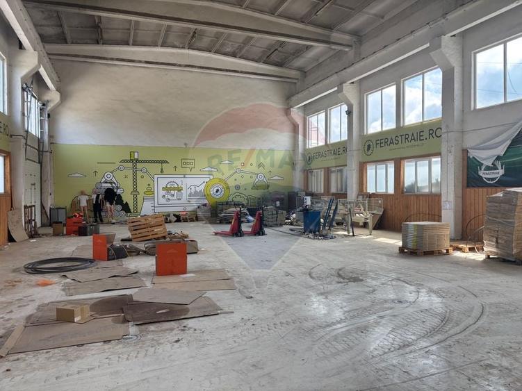 Spațiu industrial, de 450 mp, în Iris