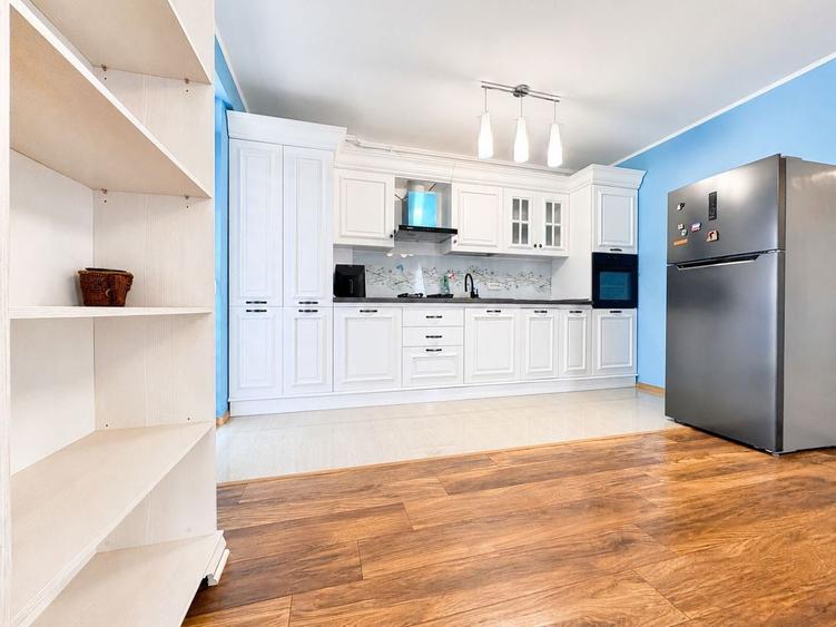 Apartament cu 3 camere decomandat în Aradului