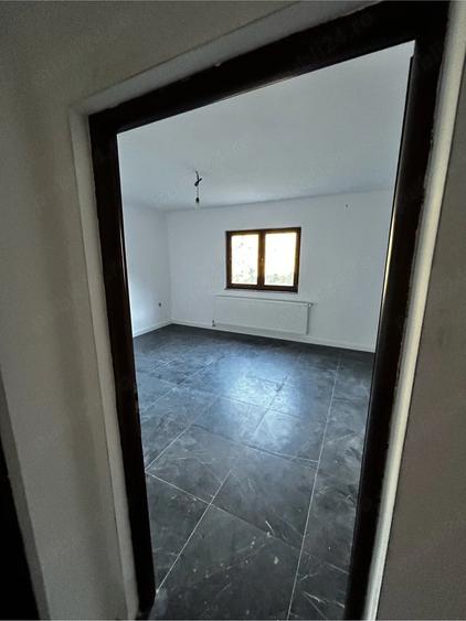 Casă cu Teren 1500 Mp în Poiana
