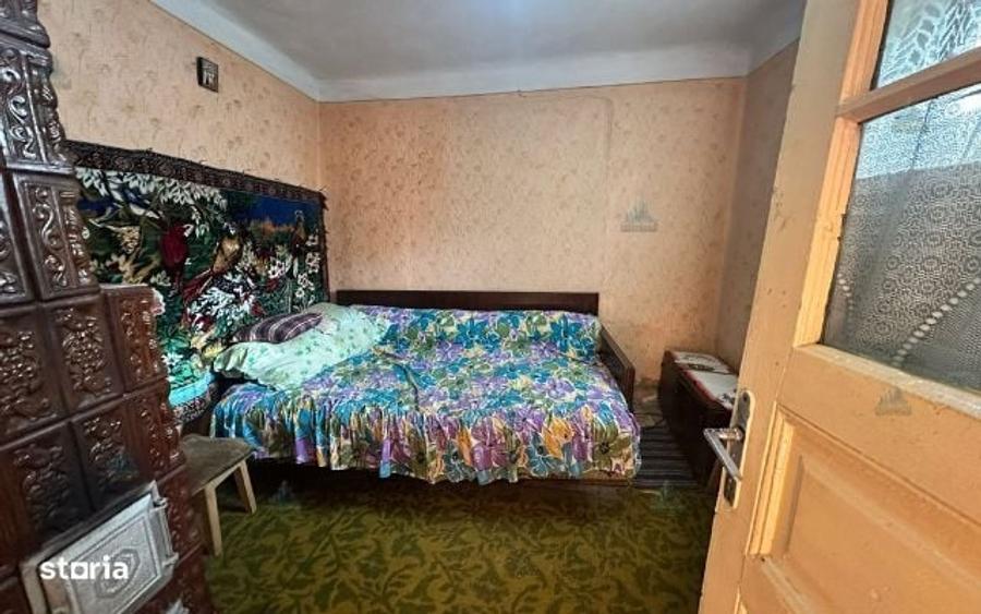 Casă cu 3 camere în Uiești