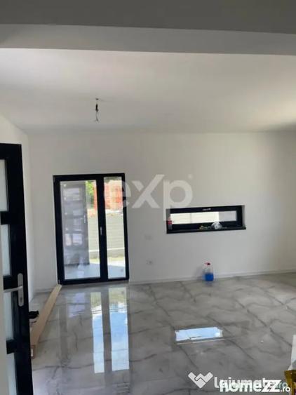 Casă cu 4 camere cu Teren 405 Mp în Central