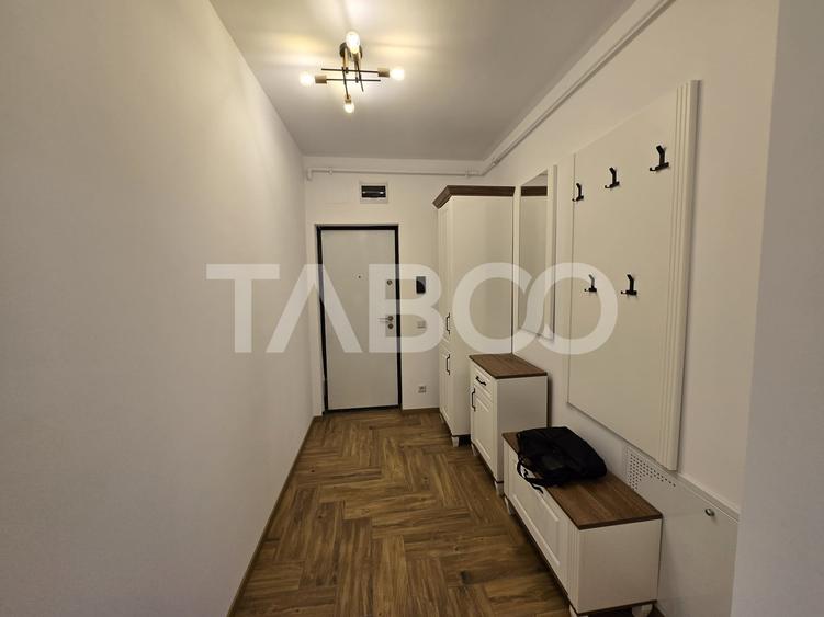 Apartament cu 3 camere decomandat, mobilat în Turnișor