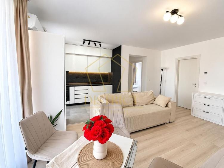 Apartament cu 3 camere decomandat, mobilat în Lipovei
