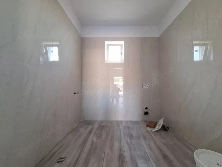 Casă cu 3 camere cu Teren 287 Mp în Sânandrei