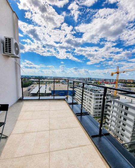 Apartament cu 3 camere decomandat în Roșu