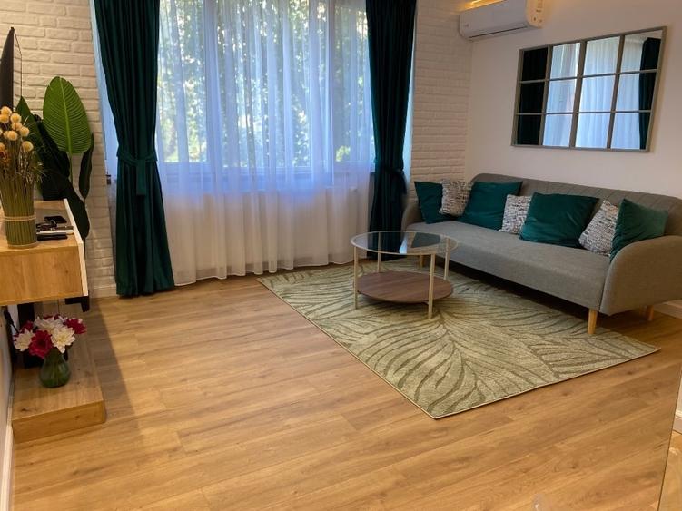 Apartament cu 2 camere decomandat, mobilat în Cișmigiu