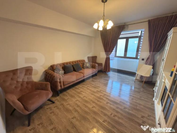 Apartament cu 3 camere decomandat în Democrației