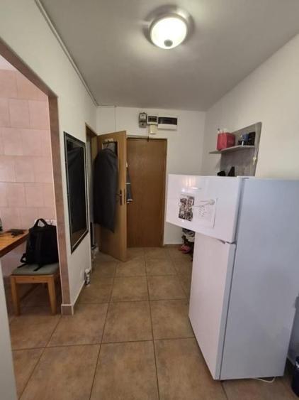 Apartament cu 3 camere, mobilat în Drumul Taberei