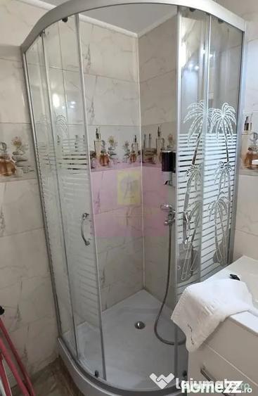 Casă cu 4 camere cu Teren 722 Mp în Podul Vadului