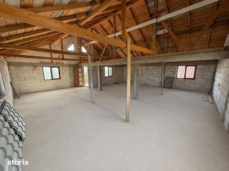 Casa 215mp, P+M, teren 2500mp, la strada, Dumesti - 9