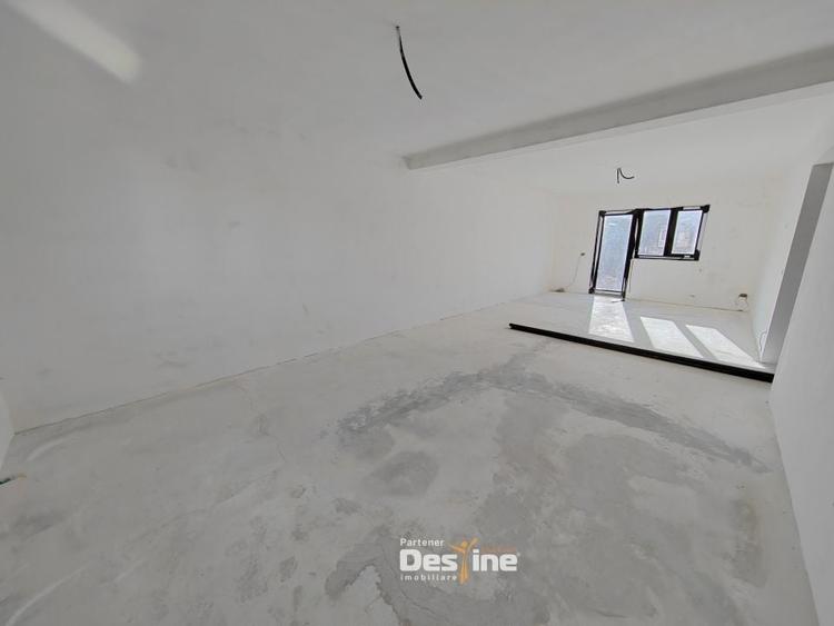 Casă individuală cu 4 camere cu Canalizare în Bârnova