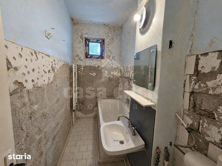 Apartament cu 2 camere decomandat în Micro 13
