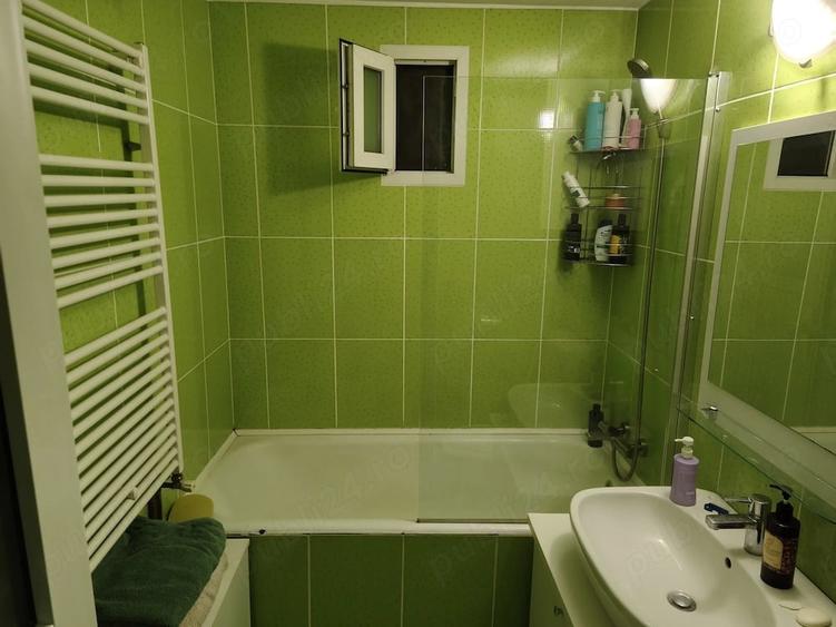 Apartament cu 2 camere decomandat în Zorilor