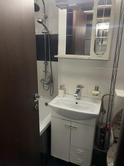 Apartament cu 2 camere decomandat în Trivale
