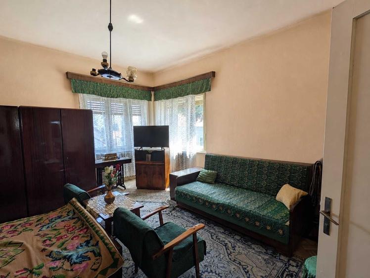 Apartament cu 3 camere decomandat în Ultracentral