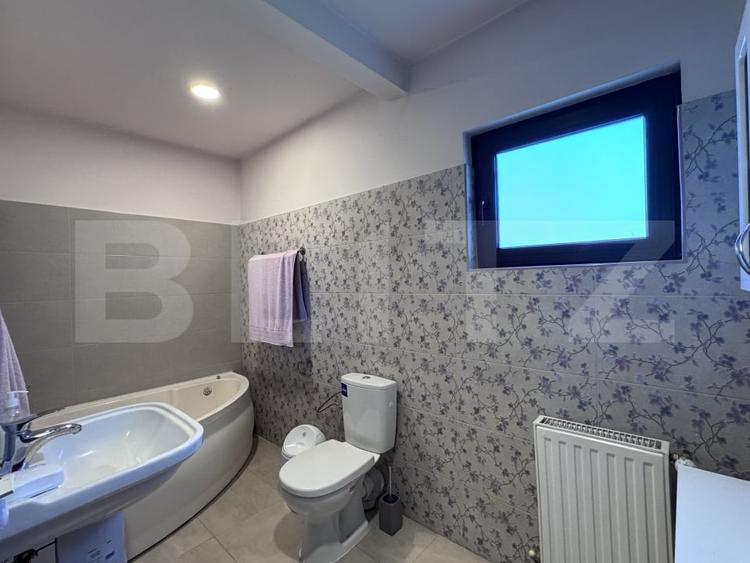 Casă individuală cu 6 camere cu Teren 667 Mp în Urleta