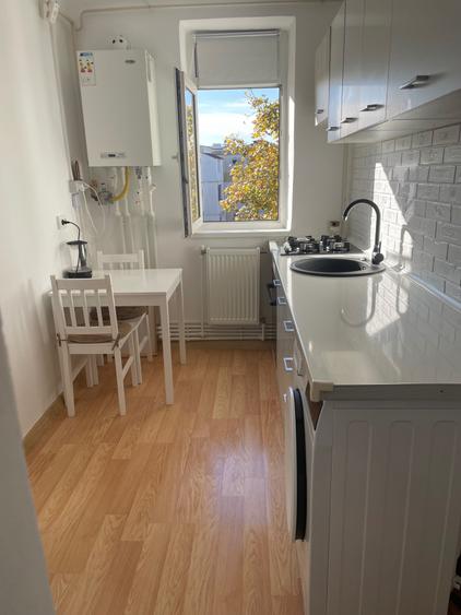 Apartament cu 2 camere în Micro 17