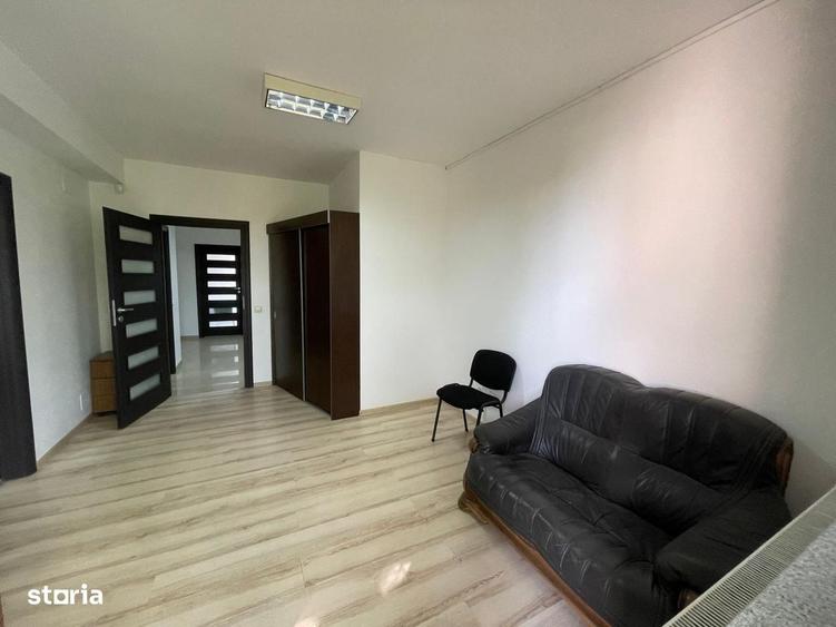 Apartament cu 4 camere în Central