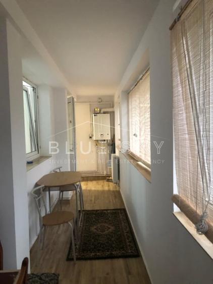 Apartament cu 2 camere semidecomandat, mobilat în Tomis Nord