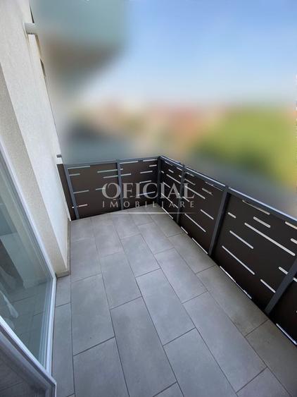 Apartament cu 2 camere semidecomandat, mobilat în Bulgaria