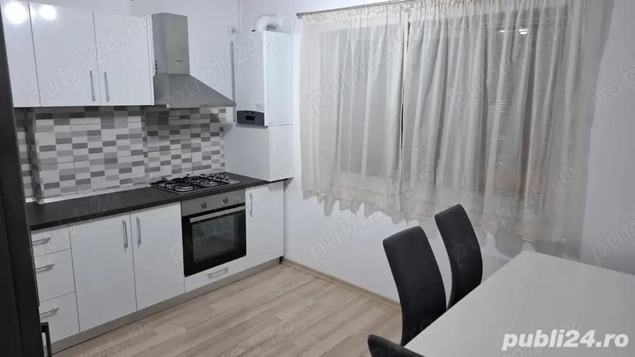 Apartament cu 3 camere decomandat în Circumvalațiunii