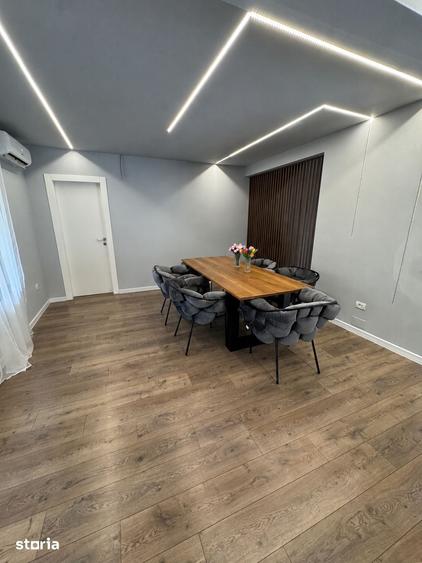 Casă cu 6 camere cu Teren 3226 Mp în Exterior Vest