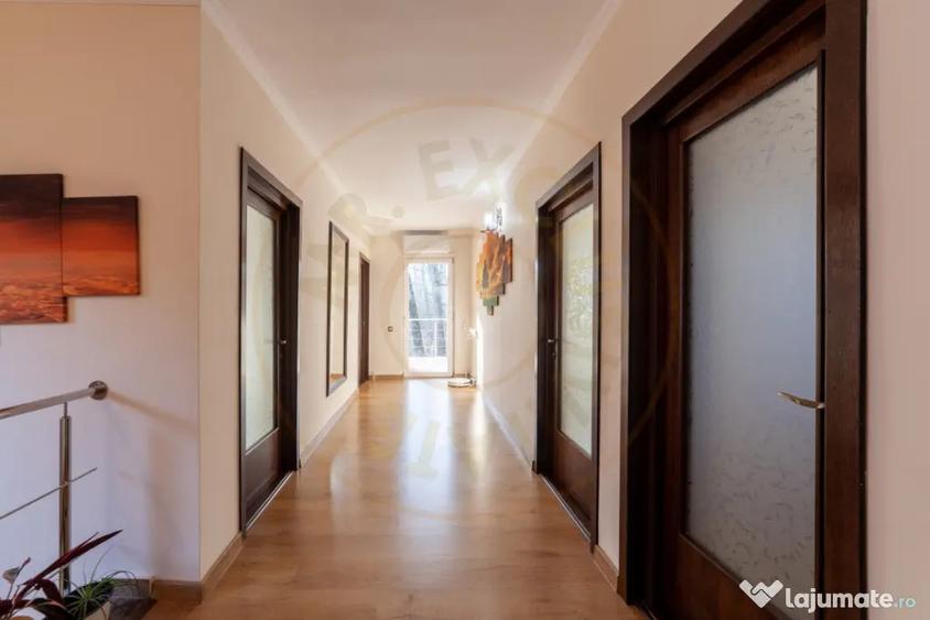 Casă cu 4 camere cu Teren 198 Mp în Trivale