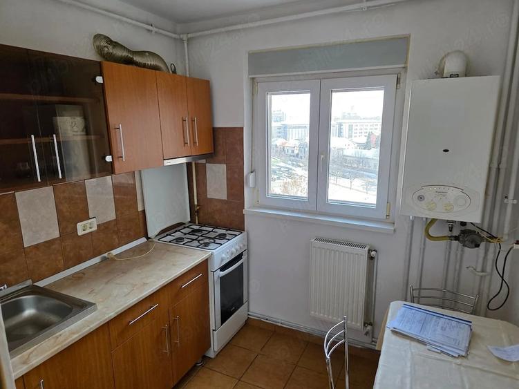 Apartament cu 2 camere semidecomandat în Bogdăneștilor