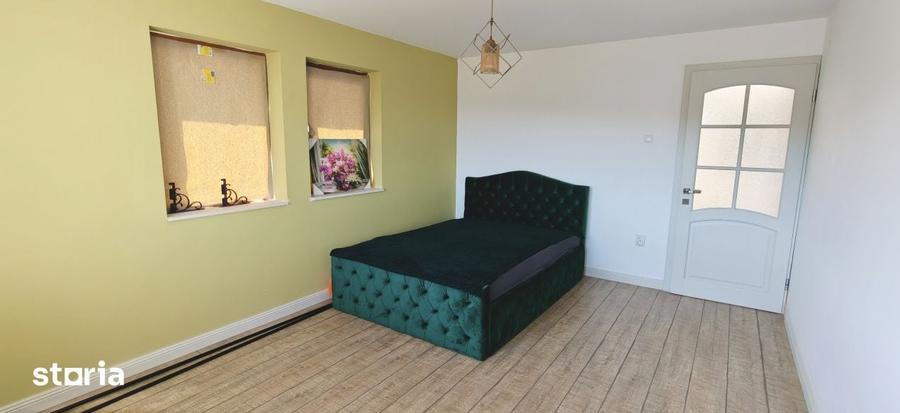 Casă cu 9 camere cu Teren 1800 Mp în Apahida